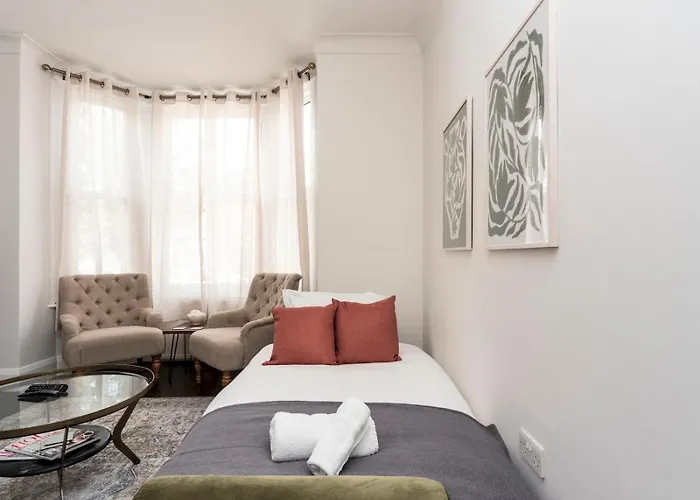 Pass The Keys Elegant Modern 2 Bed Flat Near Greenwich Park